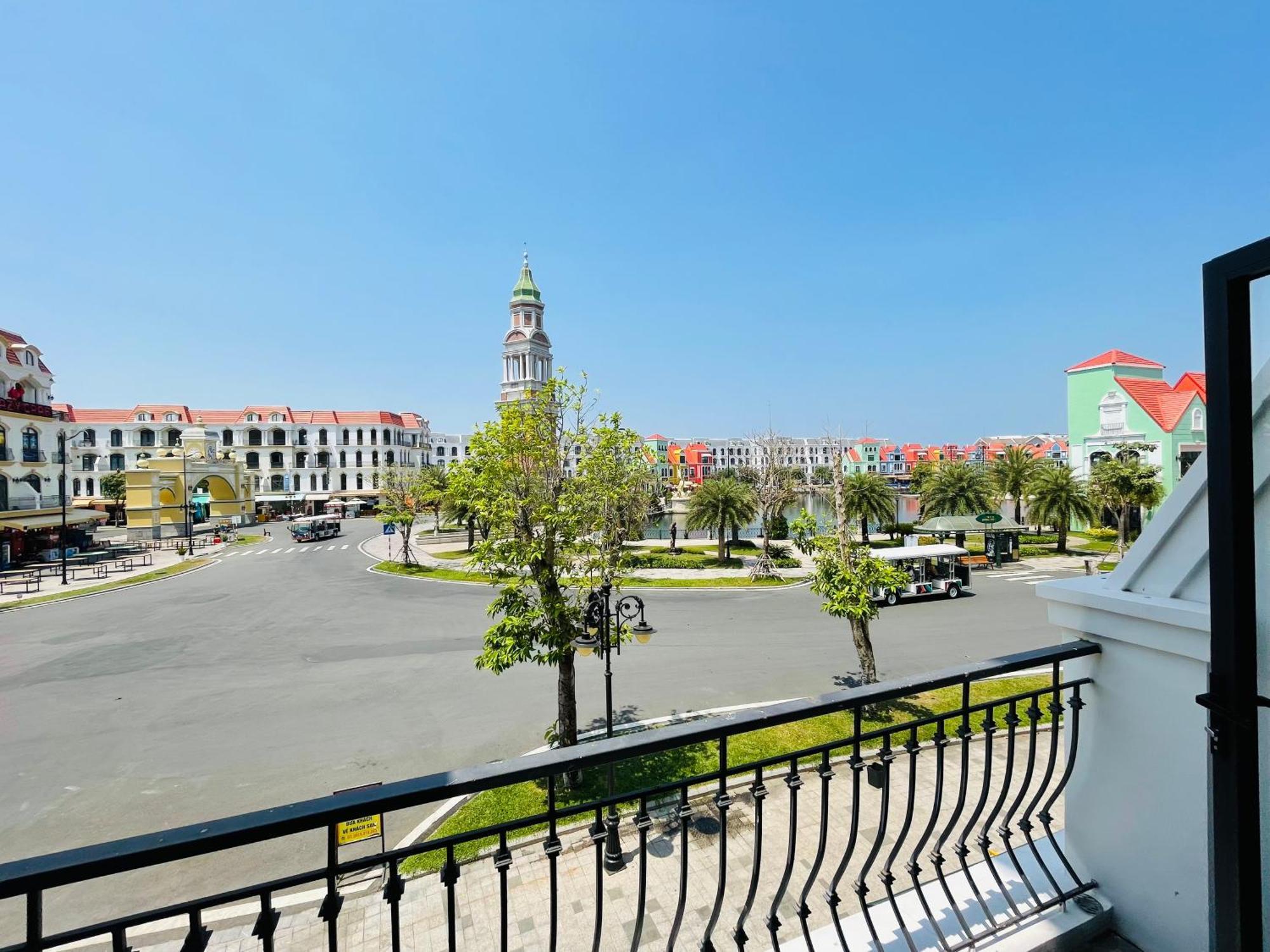 Thai Long Hotel Grand World 두옹 동 외부 사진