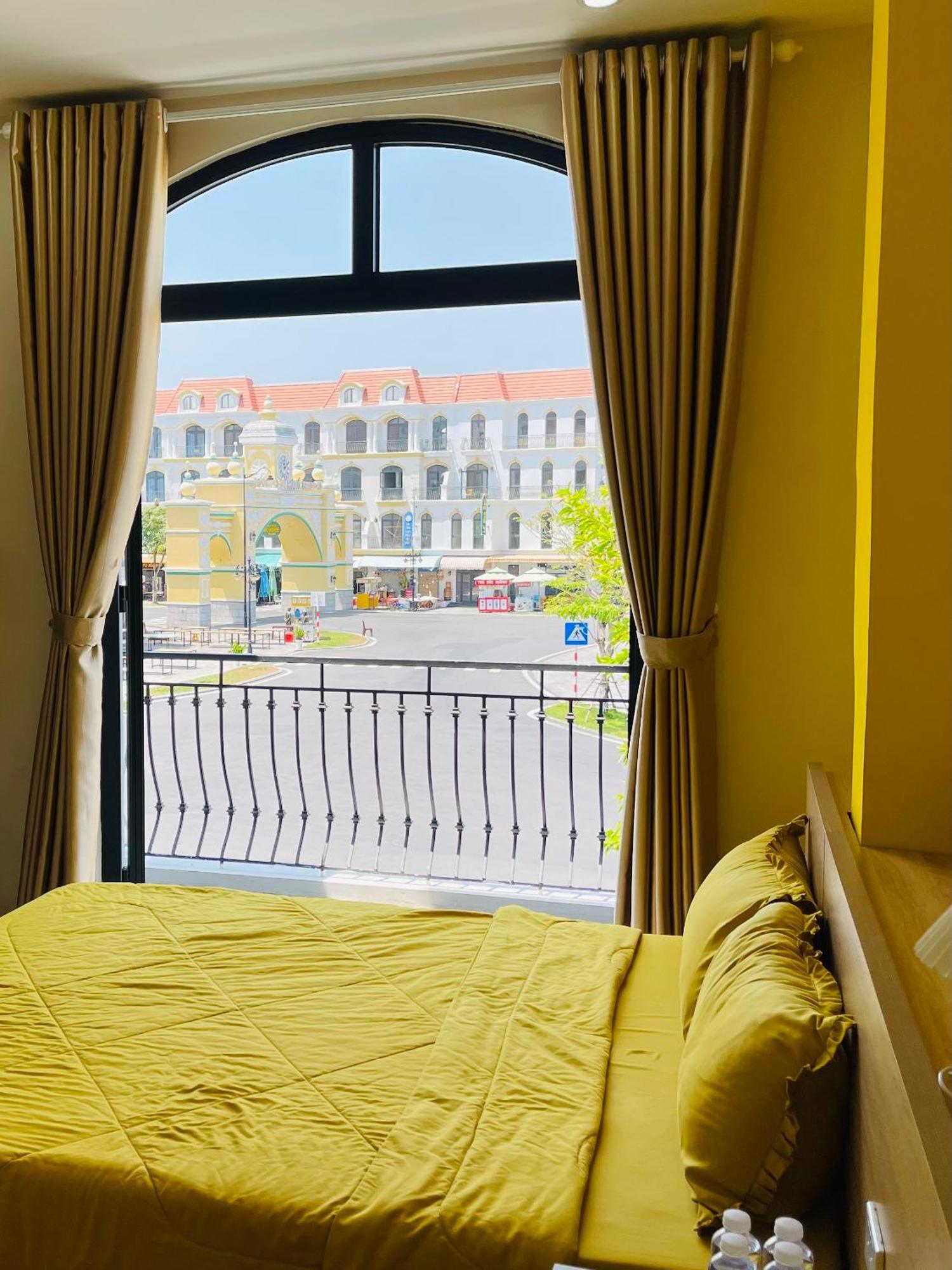 Thai Long Hotel Grand World 두옹 동 외부 사진